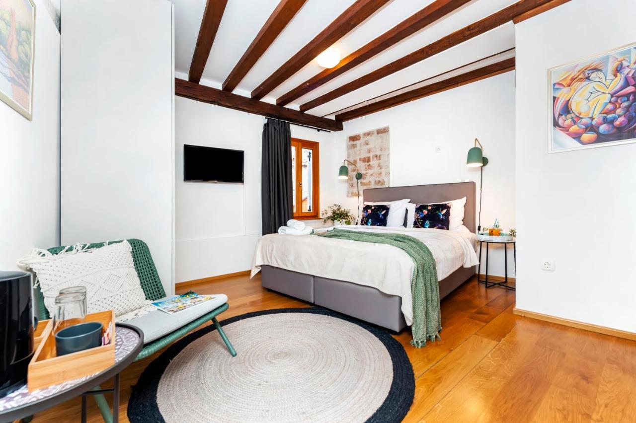 Noemi'S Rooms Rovinj Bagian luar foto