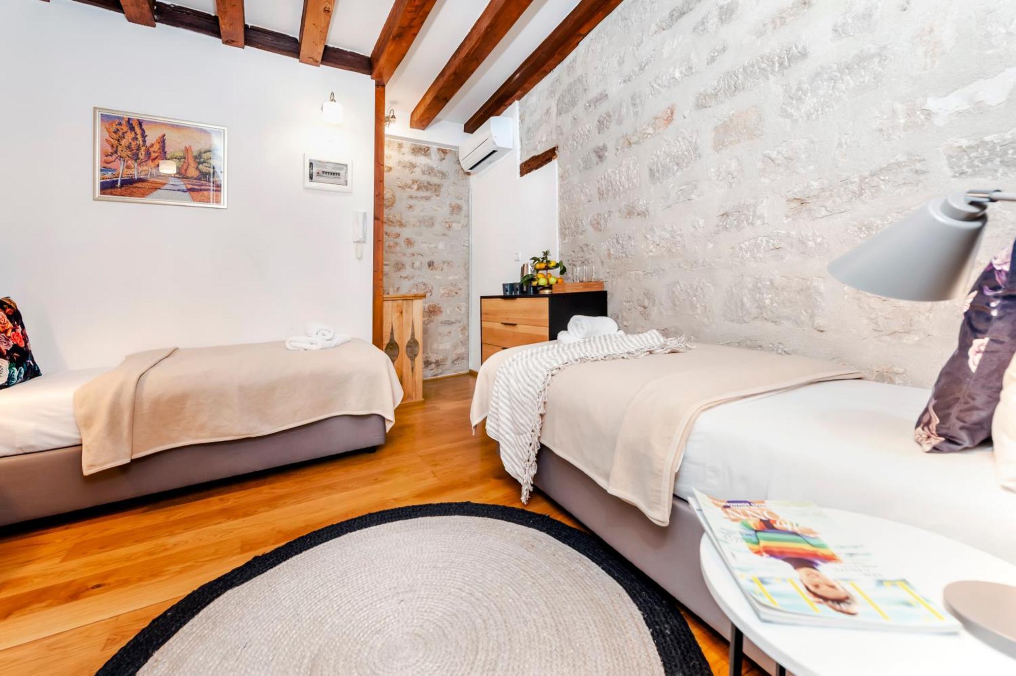 Noemi'S Rooms Rovinj Ruang foto