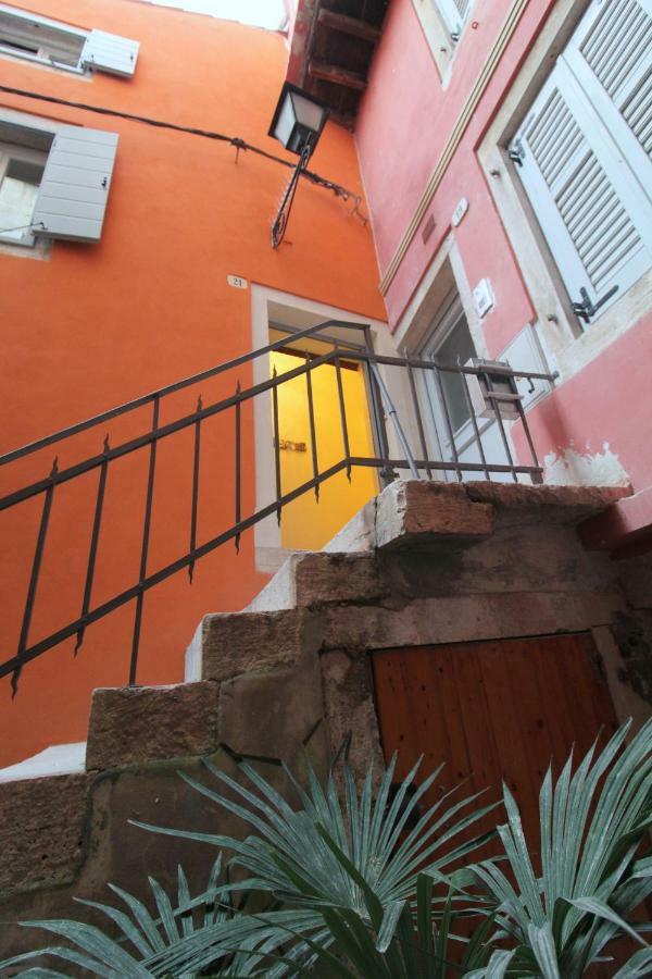 Noemi'S Rooms Rovinj Bagian luar foto