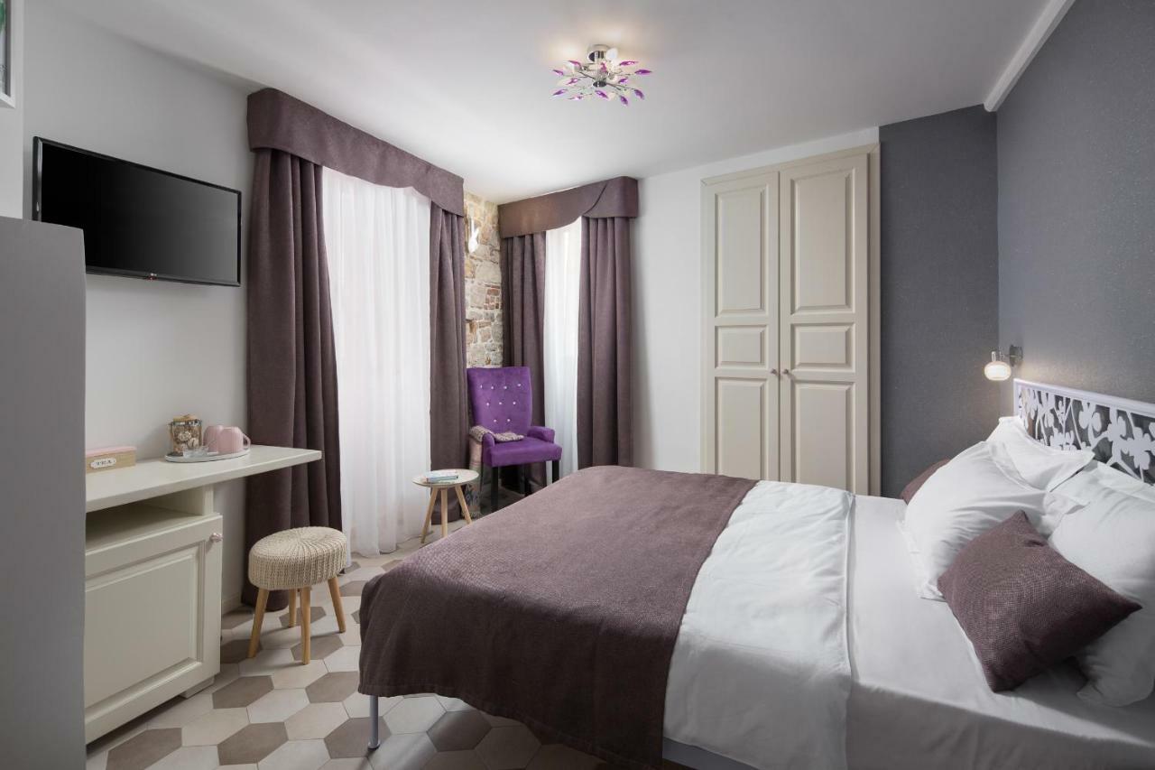 Noemi'S Rooms Rovinj Bagian luar foto